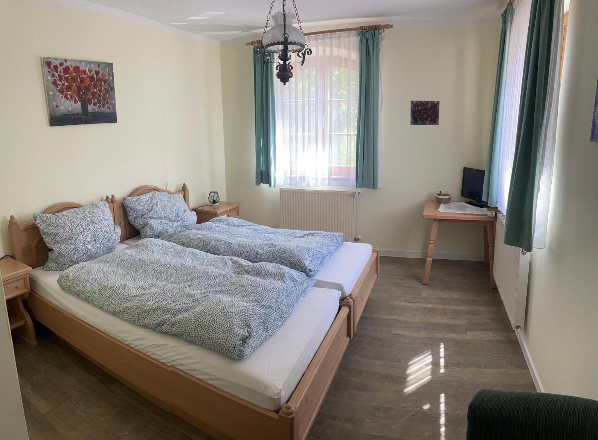 Landgasthof - Braukeller - Fattigau Oberkotzau Luaran gambar